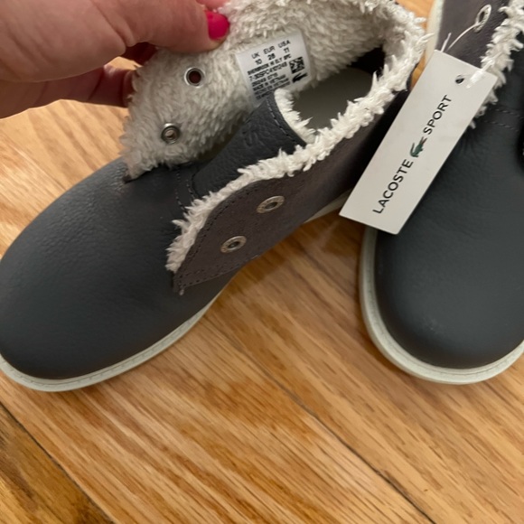 lacoste shoes for kids - Picture 2 of 4